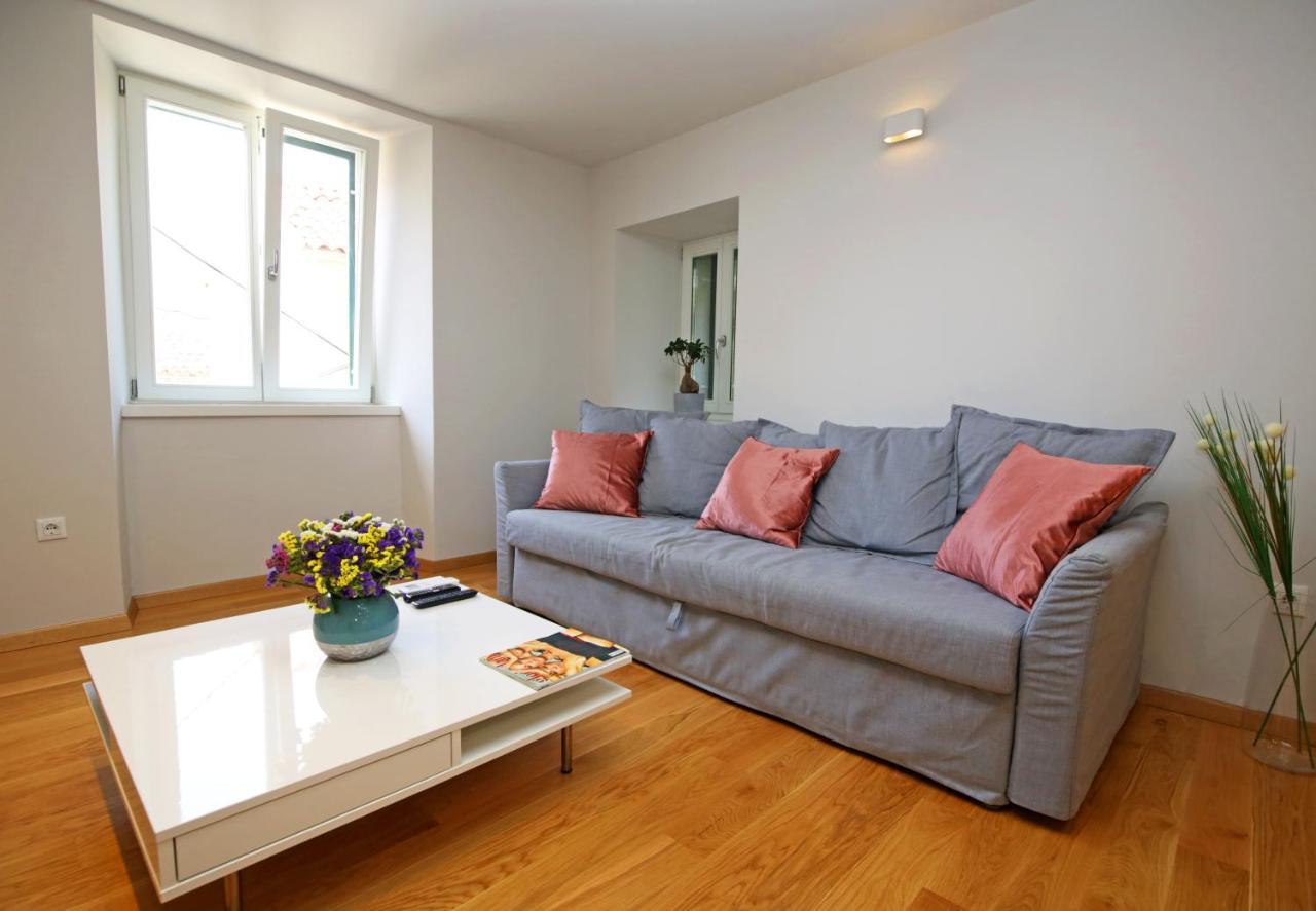 שיבניק Apartment Volat מראה חיצוני תמונה