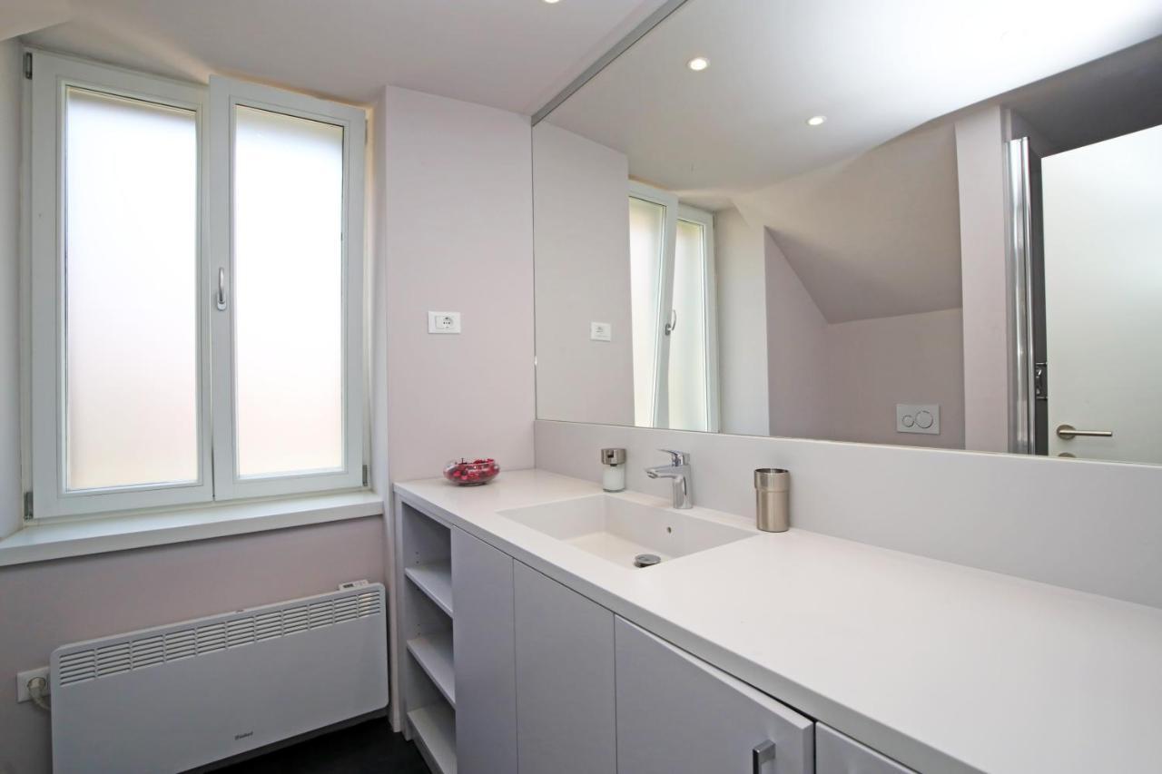 שיבניק Apartment Volat מראה חיצוני תמונה